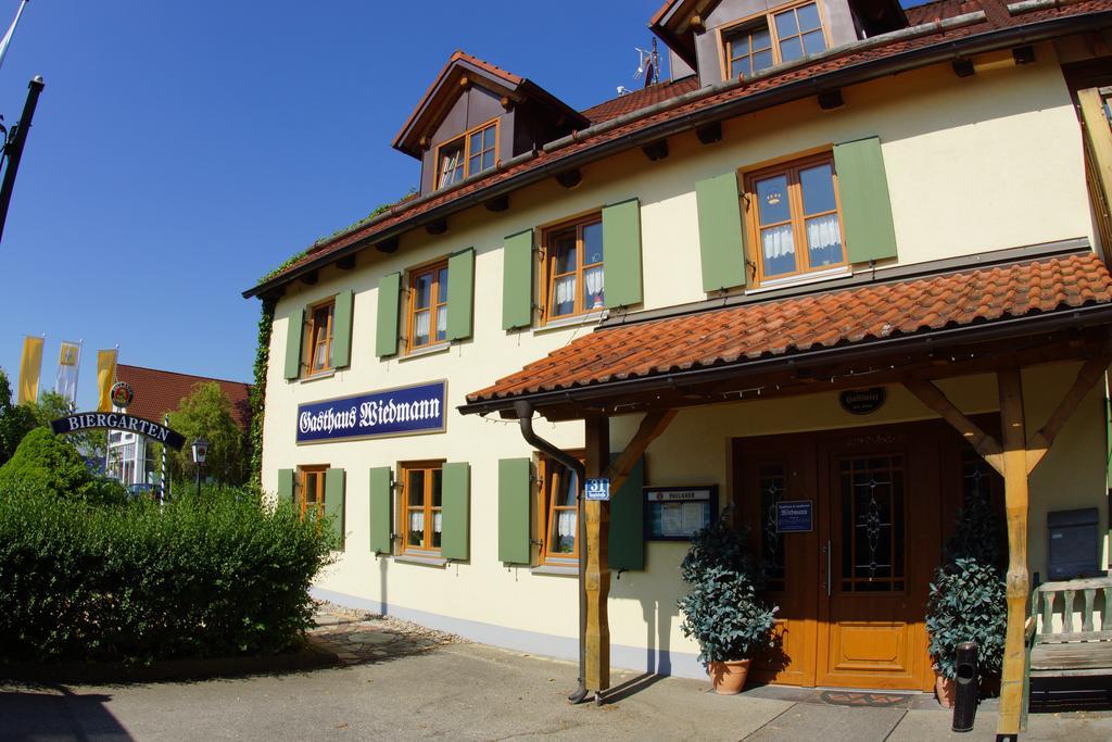 Gasthaus Und Landhotel Wiedmann Eresing Exterior photo