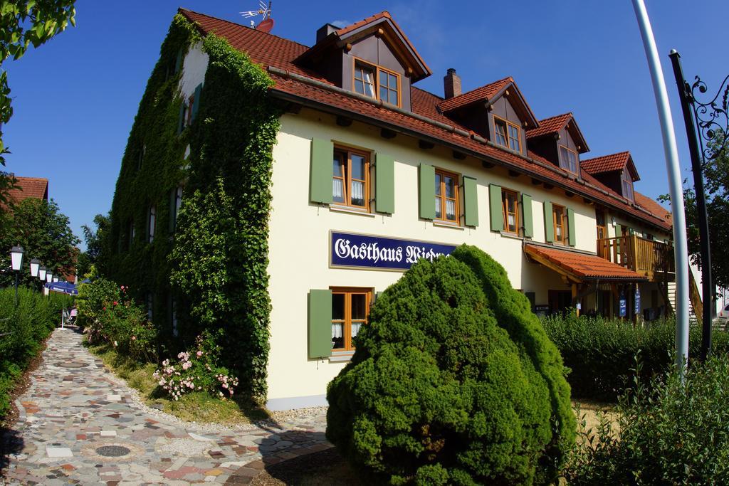 Gasthaus Und Landhotel Wiedmann Eresing Exterior photo