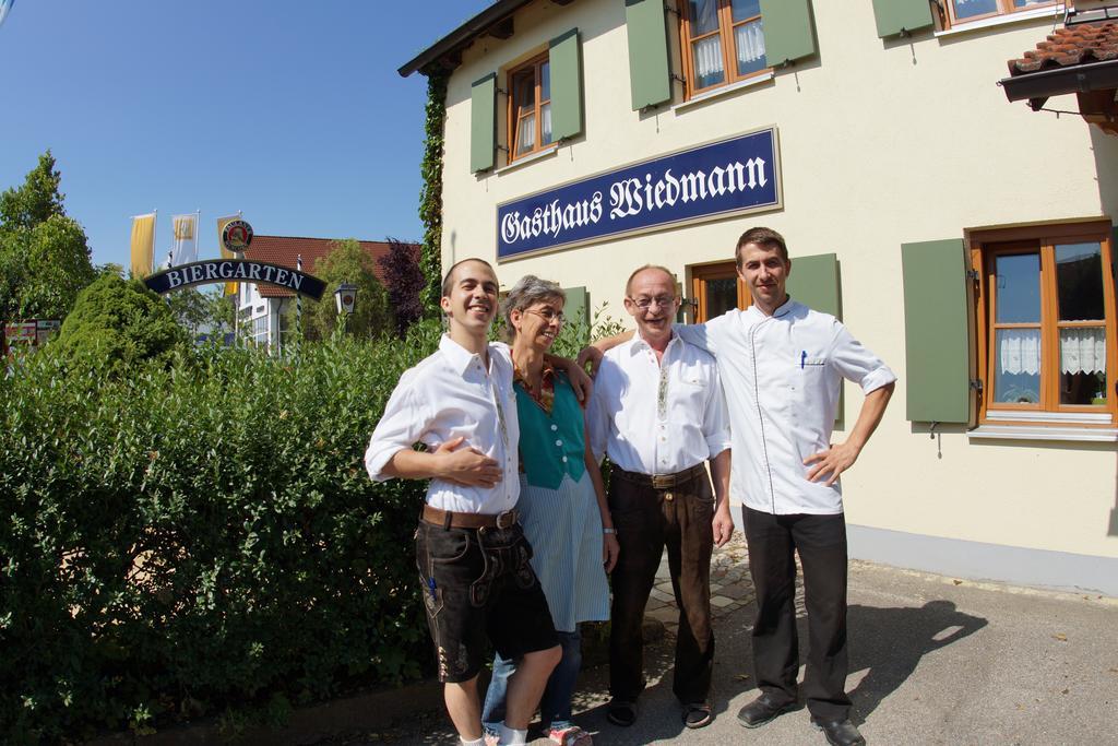 Gasthaus Und Landhotel Wiedmann Eresing Exterior photo